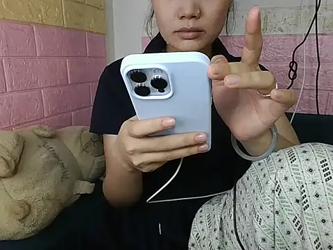 Snapshot of Be-MyMy chatting on July 11, 2026, 3:15 pm Be-MyMy online show from July 11, 2026, 3:15 pm