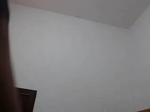 Snapshot of Ian2051 chatting on November 7, 2025, 12:32 am Ian2051 online show from November 7, 2025, 12:32 am