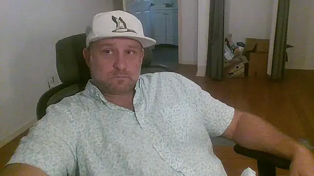 Snapshot of poundyouout69 chatting on November 28, 2025, 9:17 pm poundyouout69 online show from November 28, 2025, 9:17 pm