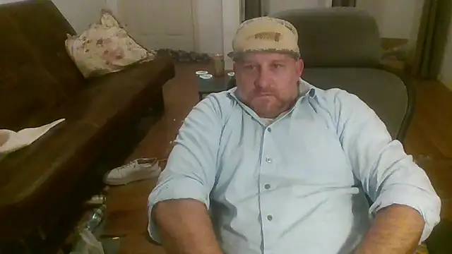 Snapshot of poundyouout69 chatting on April 1, 2026, 5:19 am poundyouout69 online show from April 1, 2026, 5:19 am