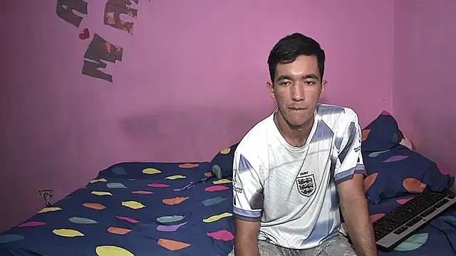 Snapshot of Sweetiefoxxx chatting on July 2, 2026, 7:42 pm Sweetiefoxxx online show from July 2, 2026, 7:42 pm