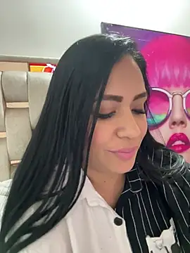 marta201 alfaro online show from January 13, 2025, 8:15 pm