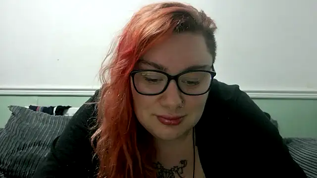 Bustycurves online show from February 26, 2025, 9:48 pm