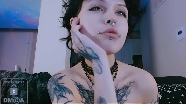 Snapshot of NaughtyLittleFox chatting on July 11, 2026, 12:57 am NaughtyLittleFox online show from July 11, 2026, 12:57 am