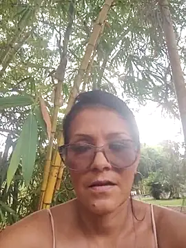 Snapshot of brigitht chatting on April 8, 2026, 9:04 pm brigitht online show from April 8, 2026, 9:04 pm