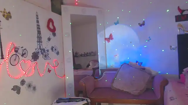 Snapshot of brigitht chatting on April 15, 2026, 3:57 am brigitht online show from April 15, 2026, 3:57 am