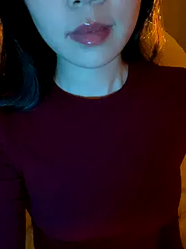 minmin2kk5 online show from October 30, 2025, 2:40 pm