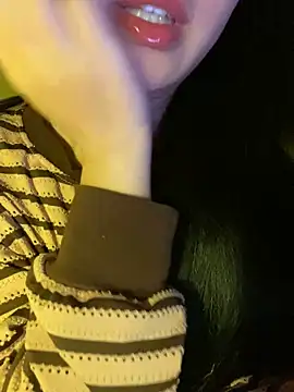 minmin2kk5 online show from December 18, 2025, 6:19 am