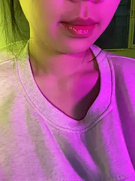 minmin2kk5 online show from December 23, 2025, 1:36 am