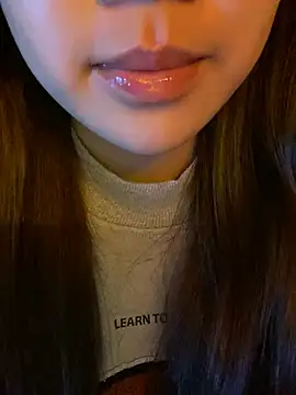 minmin2kk5 online show from March 5, 2026, 2:07 am