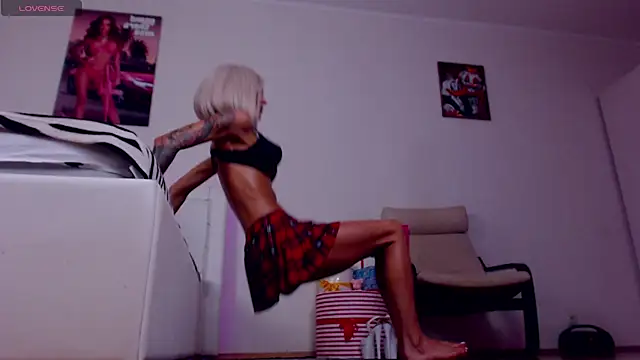 Sonja Stripper Ray online show from November 8, 2025, 9:20 am