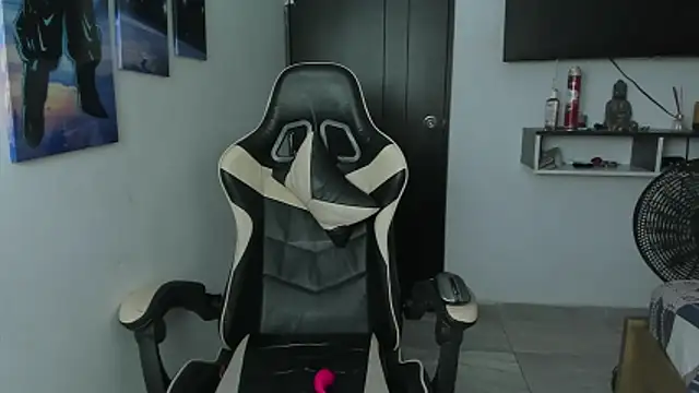 naomi berckley online show from January 6, 2026, 9:57 am