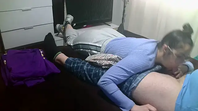 Snapshot of eljosipe chatting on February 18, 2025, 12:06 pm eljosipe online show from February 18, 2025, 12:06 pm