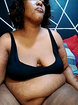 Snapshot of YummyChocolatexx2 chatting on May 15, 2026, 1:51 pm YummyChocolatexx2 online show from May 15, 2026, 1:51 pm