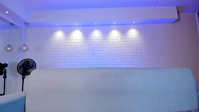 Snapshot of violet_scott chatting on January 28, 2025, 1:59 pm violet scott online show from January 28, 2025, 1:59 pm