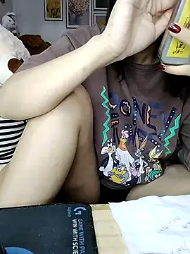 Snapshot of cream1299 chatting on May 12, 2026, 12:41 am cream1299 online show from May 12, 2026, 12:41 am
