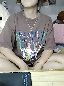 Snapshot of cream1299 chatting on May 18, 2026, 10:10 am cream1299 online show from May 18, 2026, 10:10 am