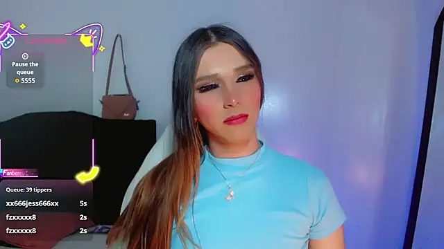 Snapshot of la_ratona_1 chatting on October 5, 2025, 10:40 pm la ratona 1 online show from October 5, 2025, 10:40 pm