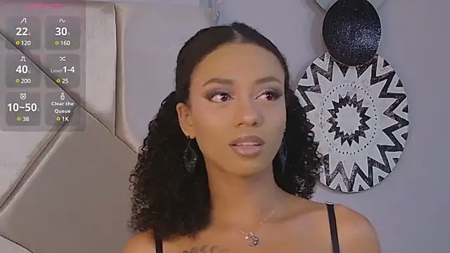 Nahomi King online show from January 10, 2025, 1:09 pm