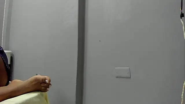 Melinahills online show from December 18, 2024, 9:51 pm