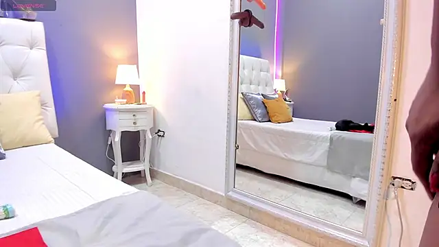 Melinahills online show from January 11, 2025, 1:53 pm