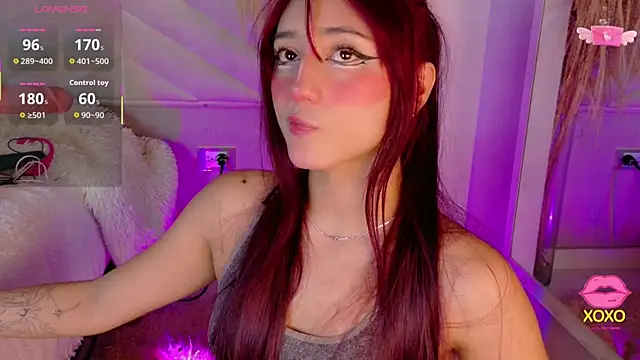 Snapshot of miia__baker chatting on November 23, 2025, 12:27 pm miia baker online show from November 23, 2025, 12:27 pm