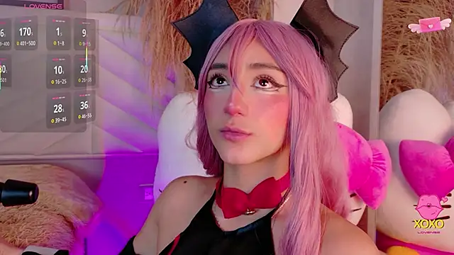 Snapshot of miia__baker chatting on December 16, 2025, 12:21 pm miia baker online show from December 16, 2025, 12:21 pm