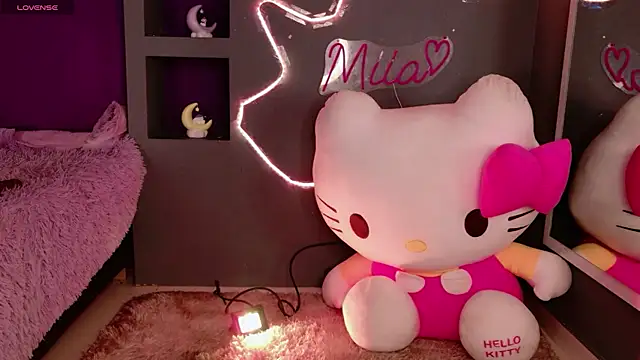 Snapshot of miia__baker chatting on July 8, 2026, 12:09 pm miia baker online show from July 8, 2026, 12:09 pm