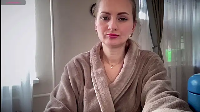 Snapshot of Viola_sweet chatting on February 17, 2025, 12:59 pm Viola sweet online show from February 17, 2025, 12:59 pm