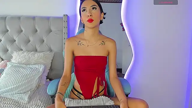 Snapshot of Violet_Rost chatting on March 7, 2025, 2:34 pm Violet Rost online show from March 7, 2025, 2:34 pm