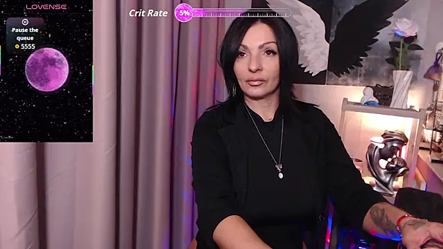 Snapshot of israakarmaa chatting on November 4, 2025, 5:50 am israakarmaa online show from November 4, 2025, 5:50 am