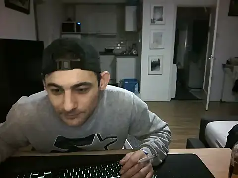 Snapshot of mihaimichael chatting on April 30, 2026, 8:57 pm mihaimichael online show from April 30, 2026, 8:57 pm