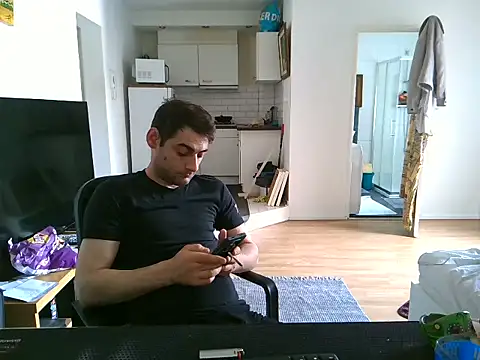 Snapshot of mihaimichael chatting on June 21, 2026, 2:52 pm mihaimichael online show from June 21, 2026, 2:52 pm