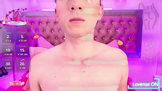 Tayzon Foxxx online show from October 4, 2025, 12:47 pm