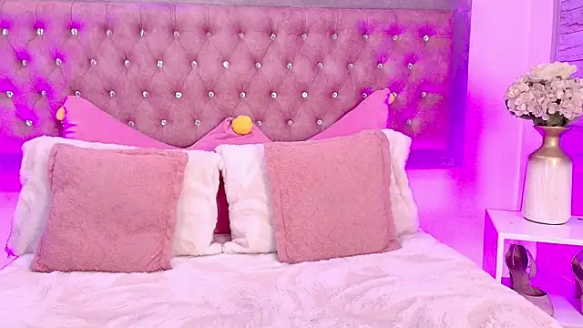 Snapshot of Tayzon_Foxxx chatting on January 9, 2026, 12:08 pm Tayzon Foxxx online show from January 9, 2026, 12:08 pm