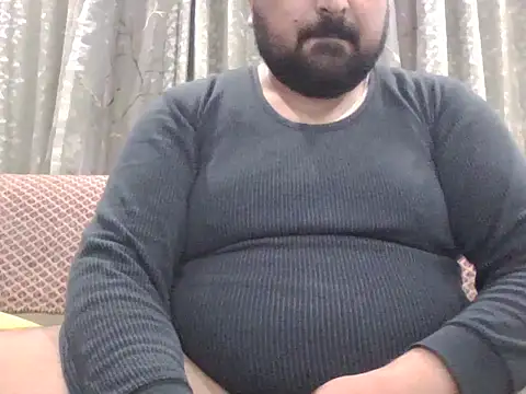 Snapshot of ARYANAVAILABLE chatting on December 18, 2025, 5:35 am ARYANAVAILABLE online show from December 18, 2025, 5:35 am