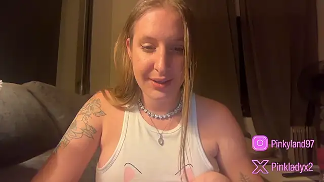 Pinkyladyxxx online show from May 16, 2026, 12:29 am