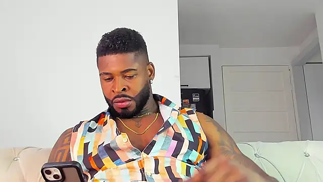 Makonneen online show from October 30, 2025, 9:26 pm