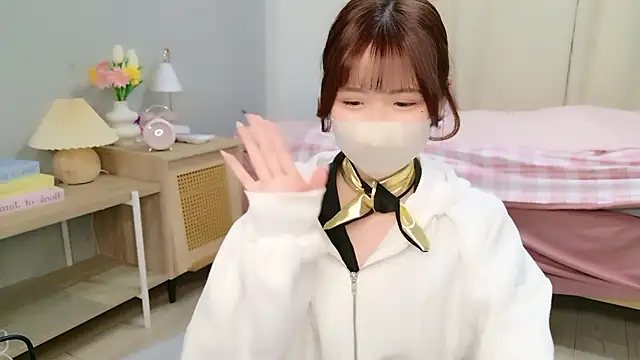 Snapshot of Sayuringo_ chatting on February 16, 2026, 11:06 am Sayuringo online show from February 16, 2026, 11:06 am