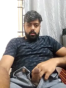 Hornie small Dick01 online show from September 18, 2025, 10:39 am