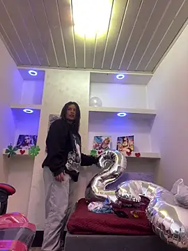  luna torres online show from March 27, 2026, 1:44 pm