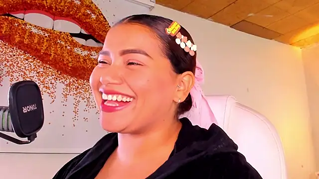 loly marce online show from March 6, 2025, 9:09 pm