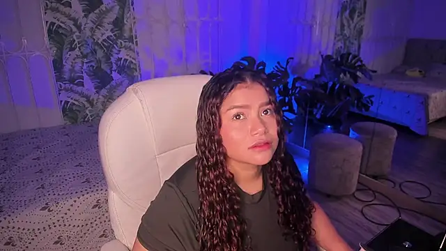 loly marce online show from March 16, 2026, 8:02 pm