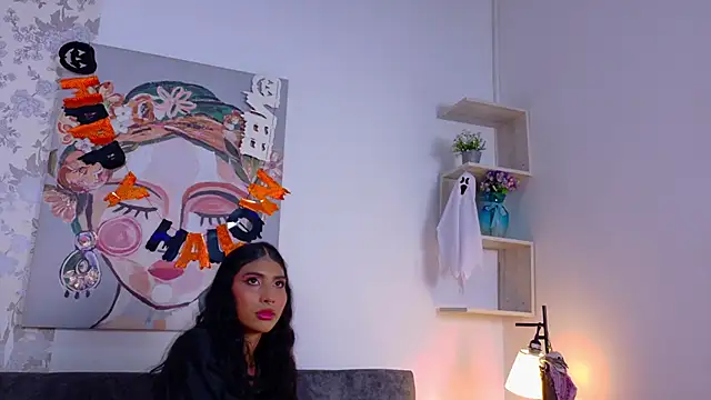 Snapshot of taty_miller chatting on October 21, 2025, 3:35 pm taty miller online show from October 21, 2025, 3:35 pm