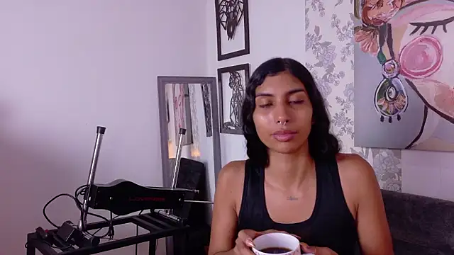 Snapshot of taty_miller chatting on March 6, 2026, 2:02 pm taty miller online show from March 6, 2026, 2:02 pm