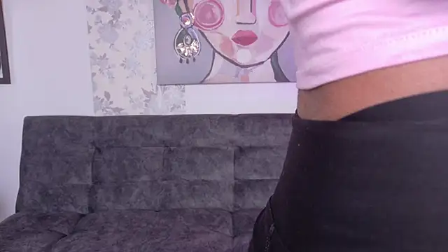 Snapshot of taty_miller chatting on April 25, 2026, 8:17 pm taty miller online show from April 25, 2026, 8:17 pm