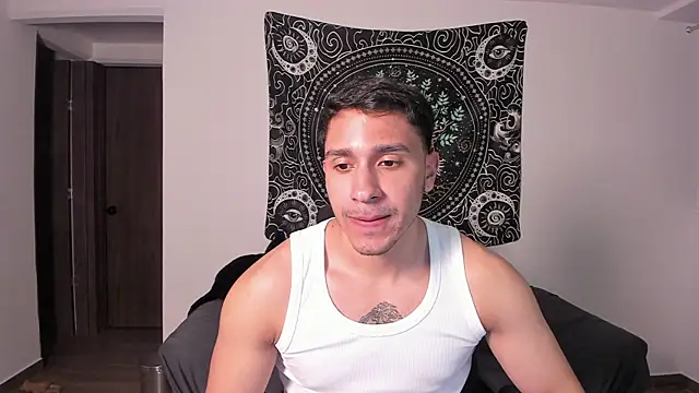 Snapshot of JayMarcos_ chatting on January 24, 2025, 12:31 am JayMarcos  online show from January 24, 2025, 12:31 am