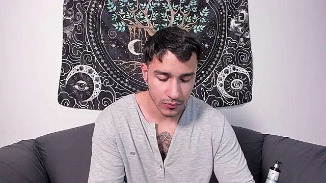 Snapshot of JayMarcos_ chatting on January 27, 2025, 12:43 am JayMarcos  online show from January 27, 2025, 12:43 am