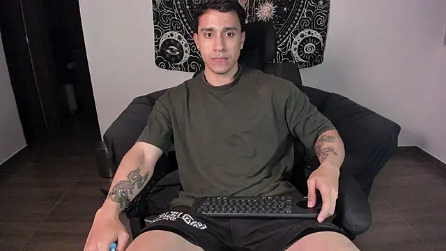Snapshot of JayMarcos_ chatting on February 6, 2025, 3:16 am JayMarcos  online show from February 6, 2025, 3:16 am