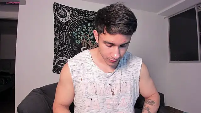 Snapshot of JayMarcos_ chatting on February 20, 2025, 4:50 am JayMarcos  online show from February 20, 2025, 4:50 am